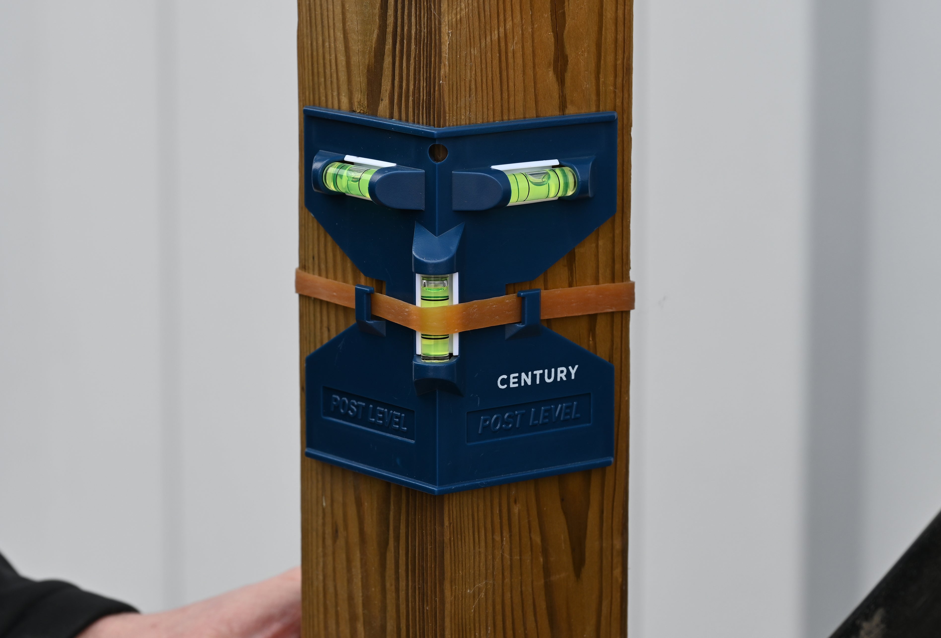 Rail Level Post Level | Hands‑Free Magnetic Level for Posts, Rails & Pipes – Shop ...