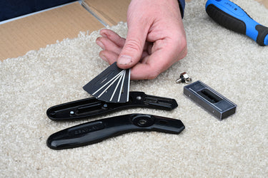 Fixed Blade Carpet Knife